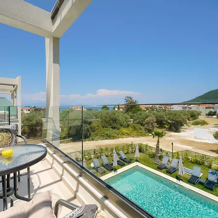 Daire Emily's Skala Rachoni (Thasos)